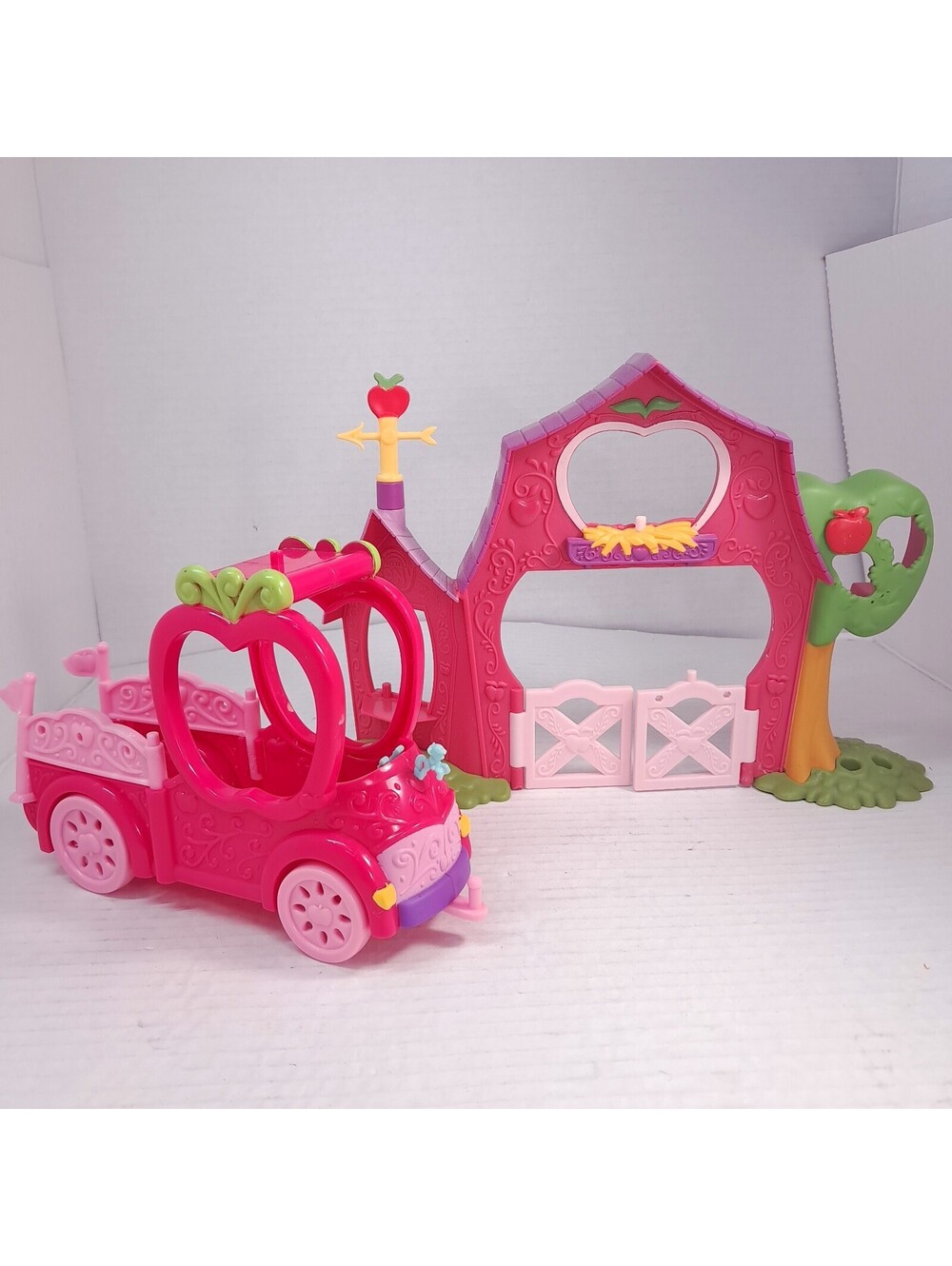 My Little Pony Applejack's Farm Truck pink car & barn vehicle 2010 Apple jack